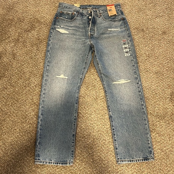Women’s Levi’s 501 30 x 28 NWT - Picture 1 of 4